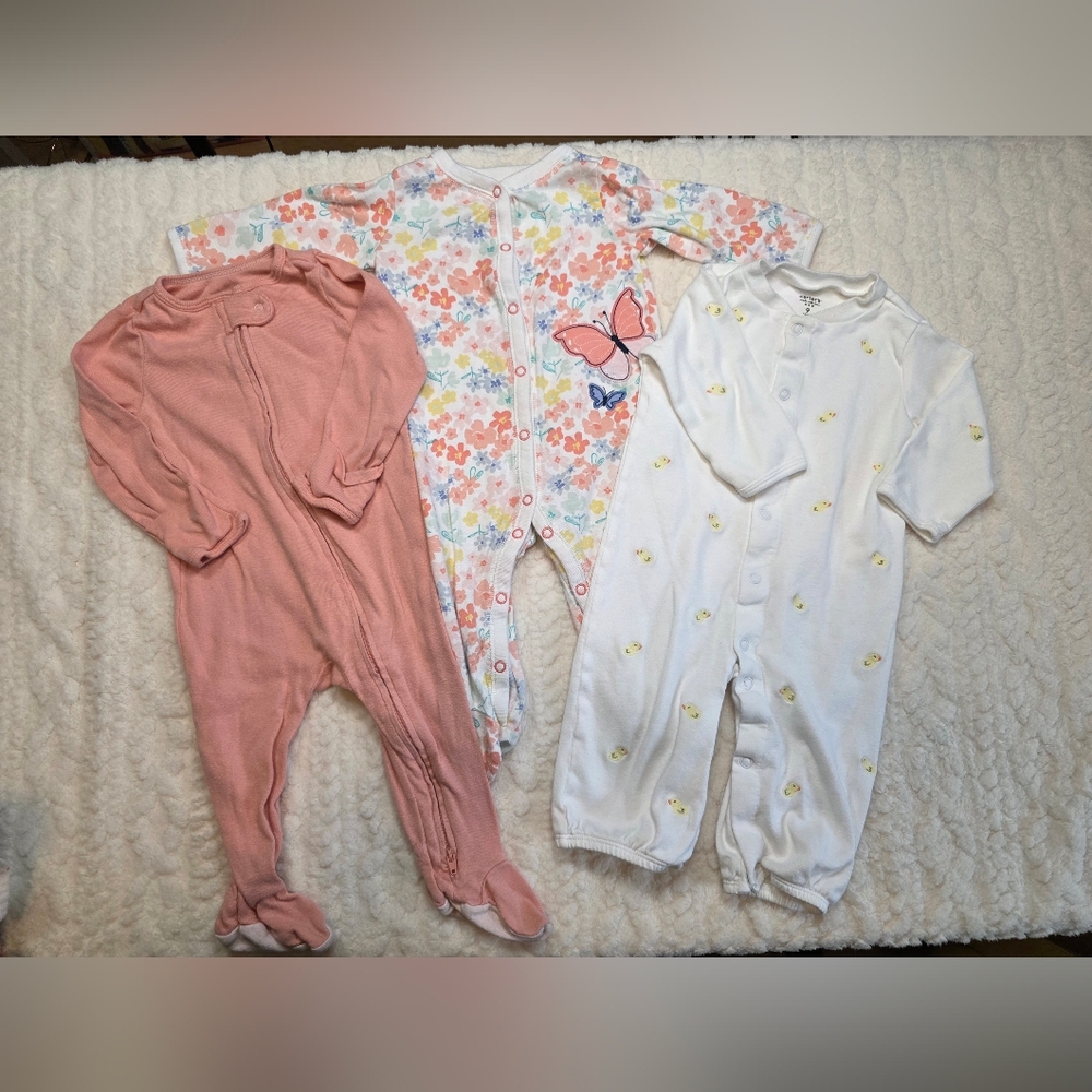 Baby Girl Sleeper Bundle 6–9M – Carter’s & Cloud Island (3-Pack)